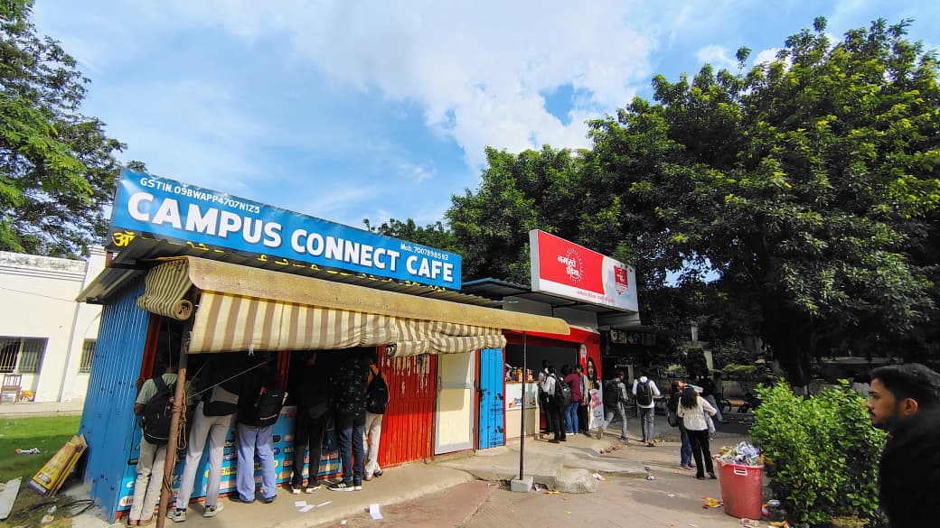 Central Food Court & Student Cafe